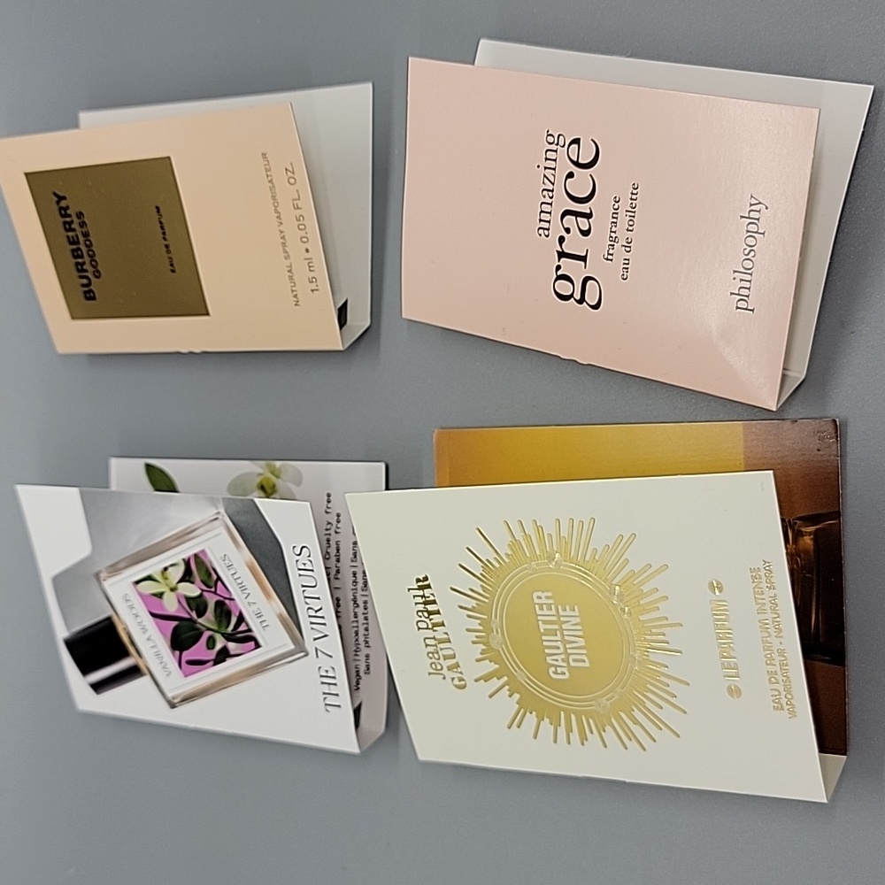 Women's 17 pc. Fragrance Sampler - Picture 6 of 9